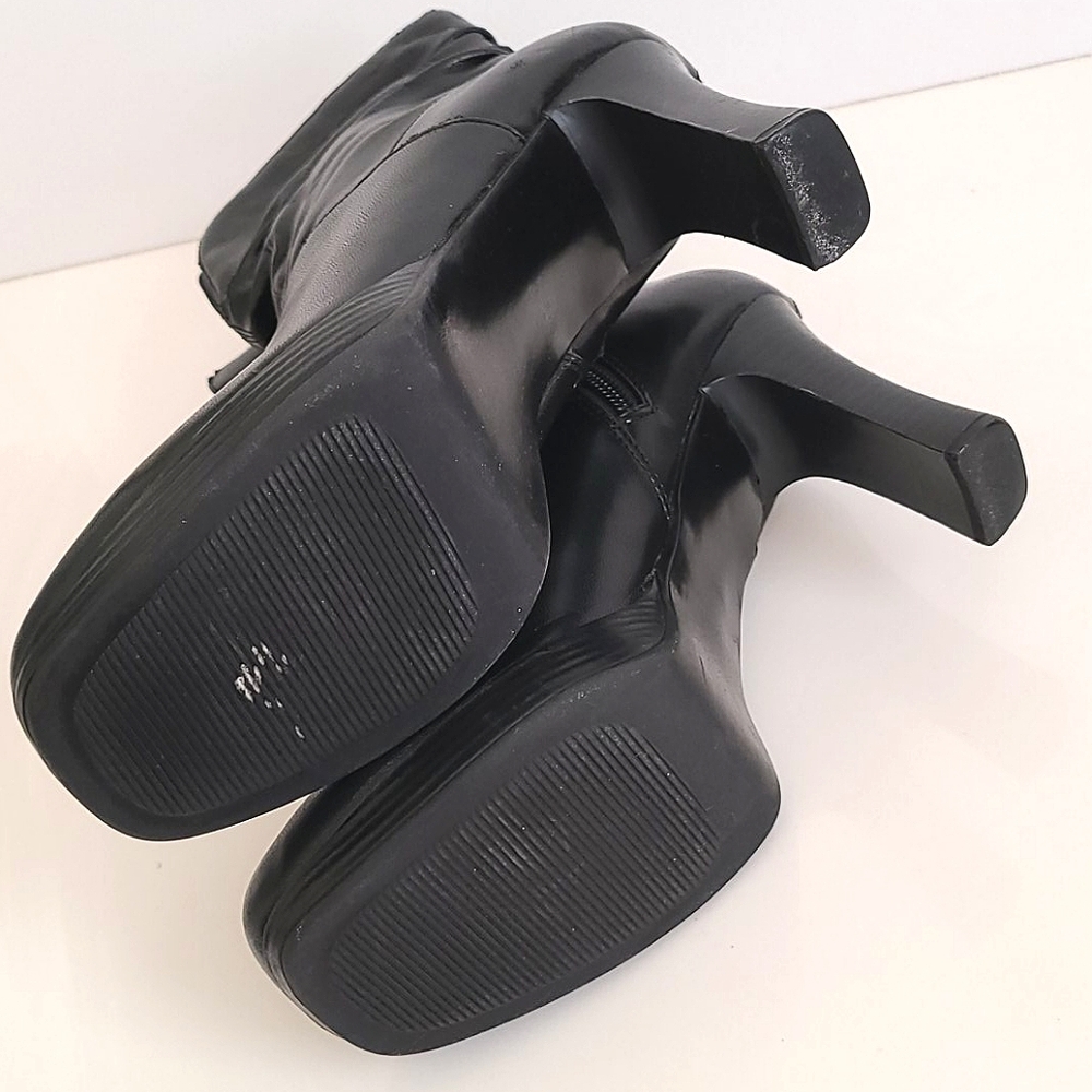 ๐ฅSEE NEW LISTING๐ฅ Diba Boots - Picture 5 of 16